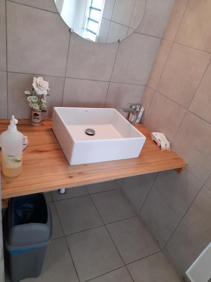 Le Studio De Jeannine Apartment Capesterre Belle Eau Bagian luar foto